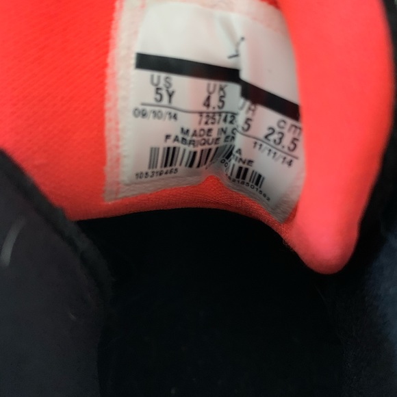 Jordan’s - Picture 2 of 2